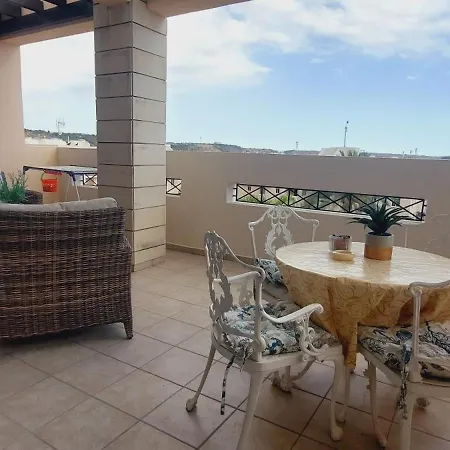 Village - F302 Appartement *